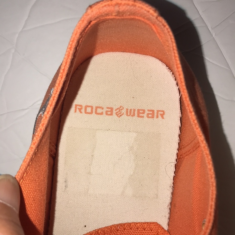 Men’s Rocawear Sneakers - Picture 3 of 10